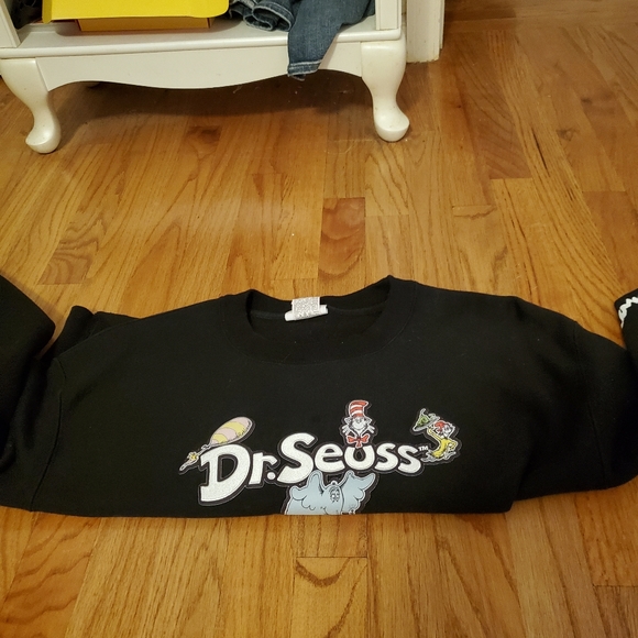 Champion x Dr. Seuss sweatshirt - Picture 1 of 12